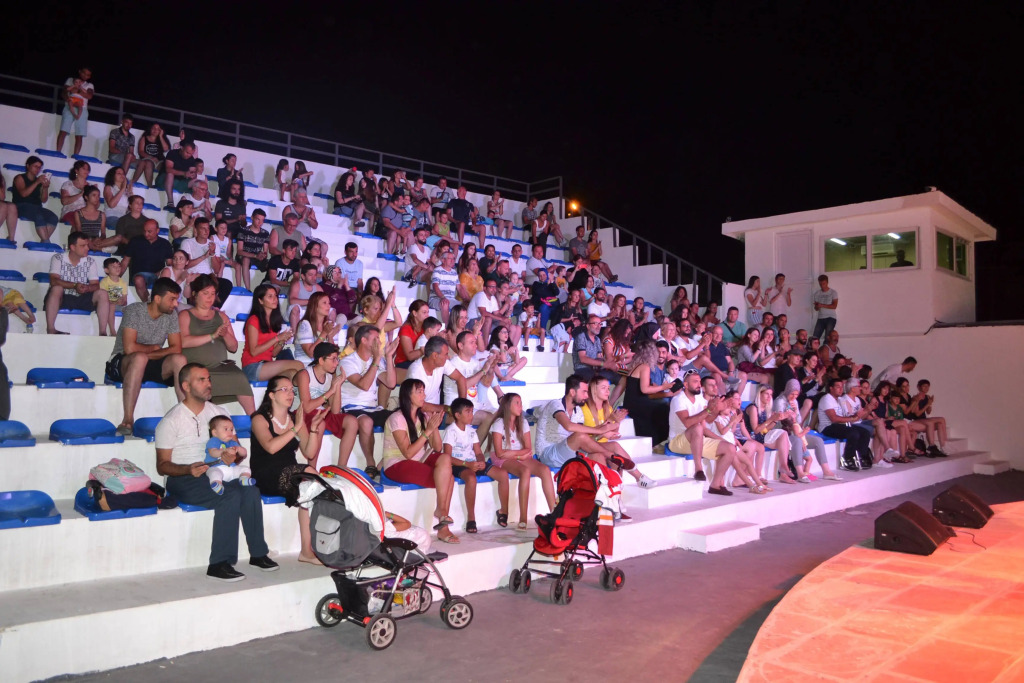 Corina Family Fun Club By Kispet HM