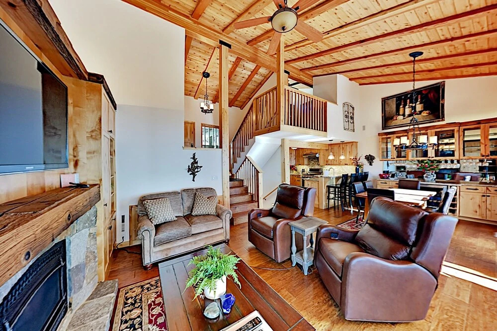 400fairg 3 Bedroom Condo