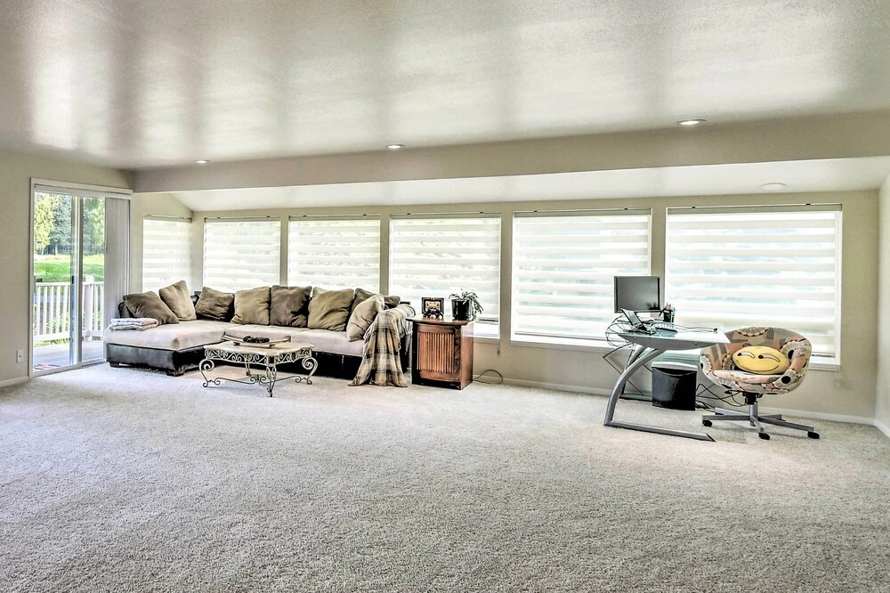 Spacious Family Home on Golf Course: Hike & Bike!