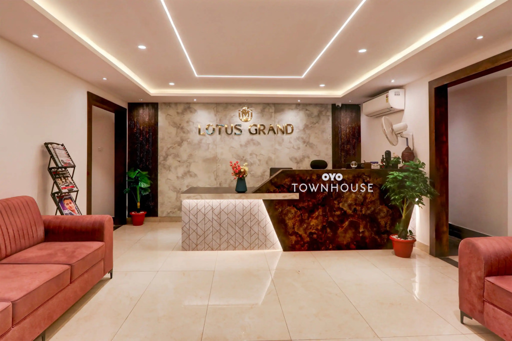 Super Townhouse Lotus Grand