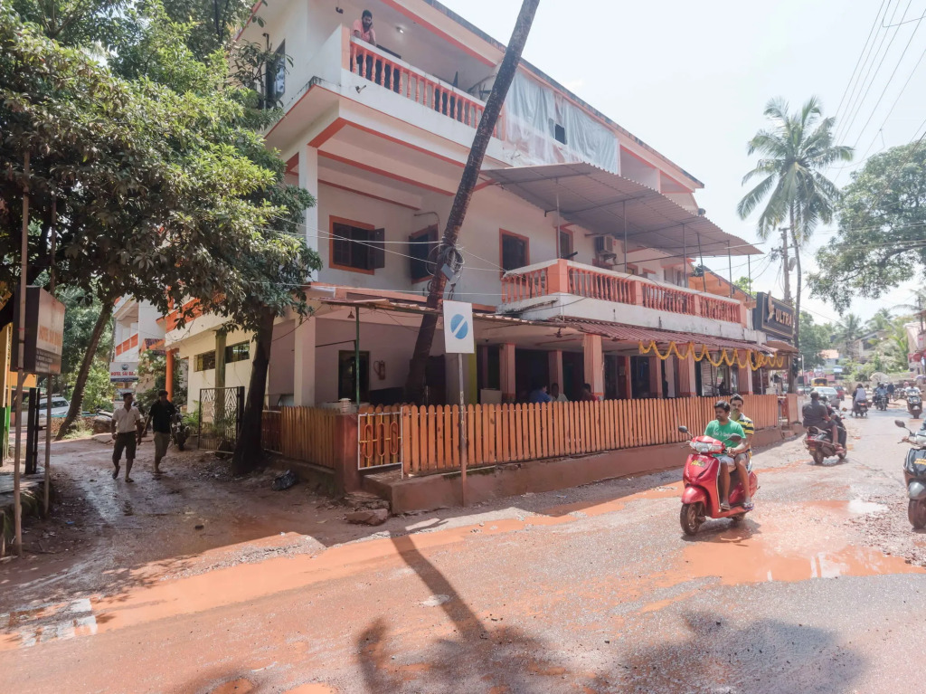 OYO 5651 StayOut near Baga Beach