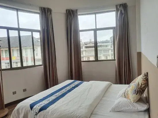 Baihai Business Hotel