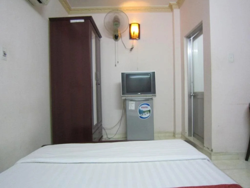Ninh Hue Hotel