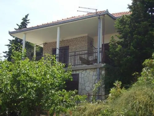 Apartment Žare
