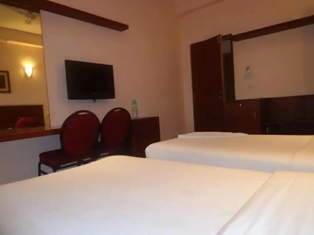 Halcyon Suites