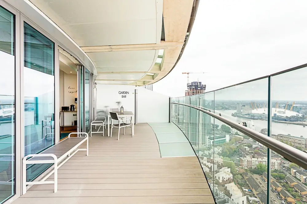 The Panoramic Urban Oasis