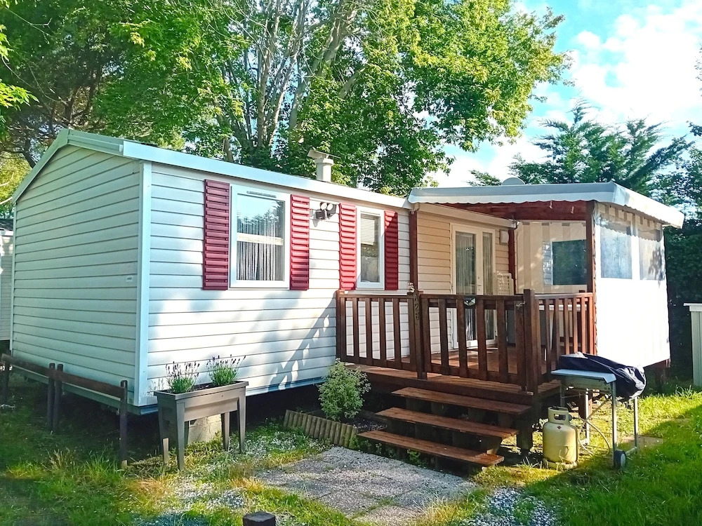 Mobil home proche du paradis des plages