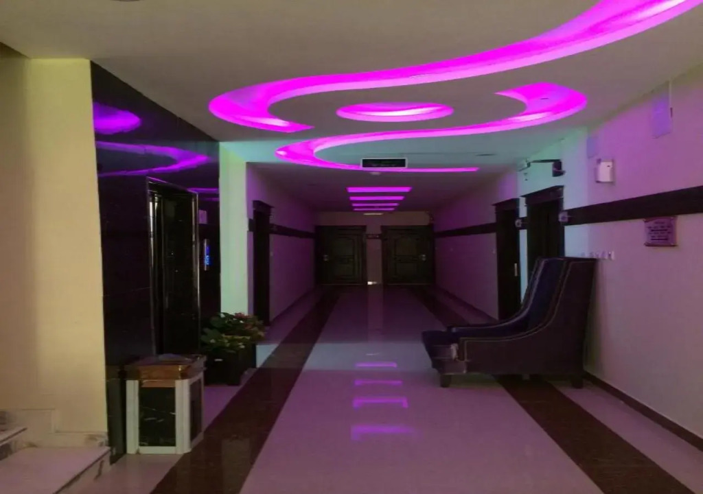 Al-rfahya Crown Hotel