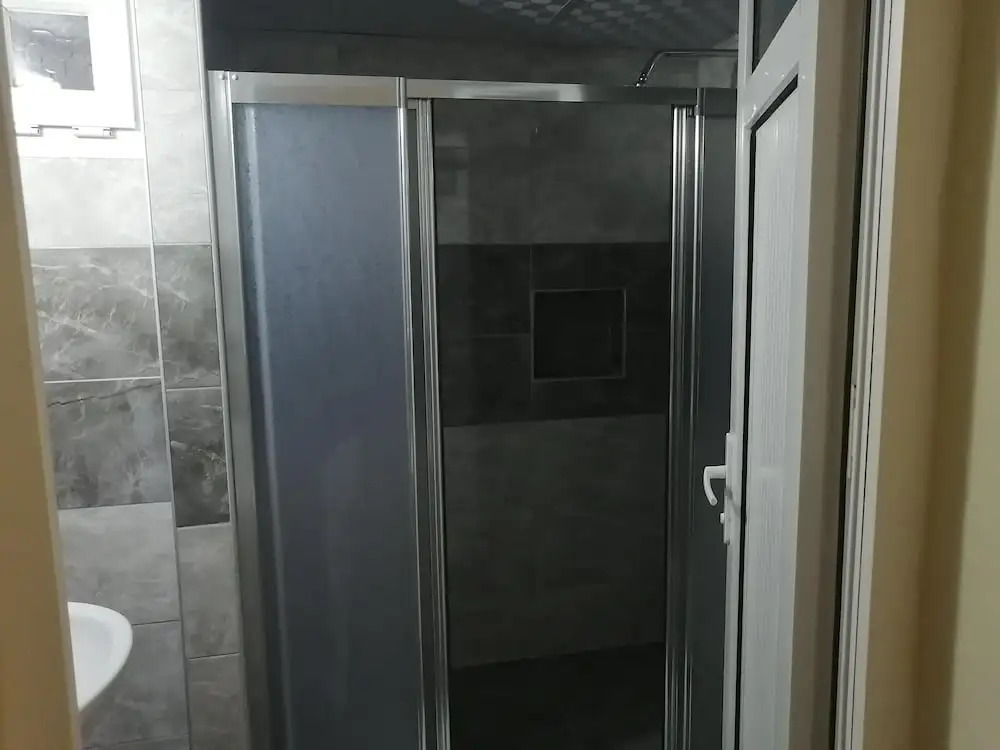 Sarsilmaz Otel