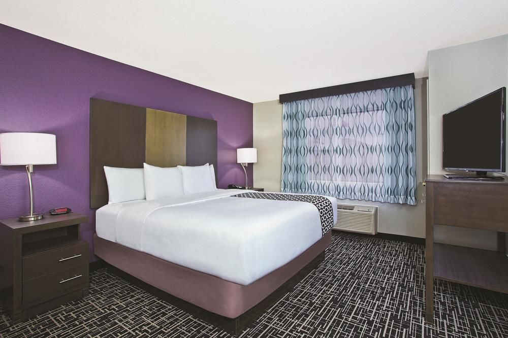 Ramada Limited Fairborn