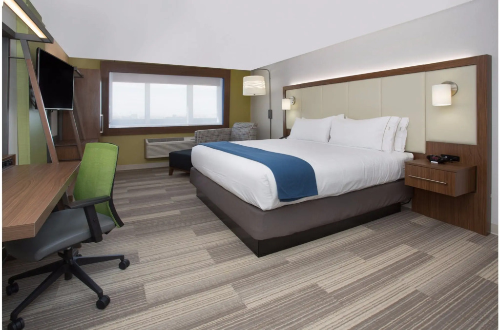 Holiday Inn Express & Suites - Oklahoma City Airport by IHG