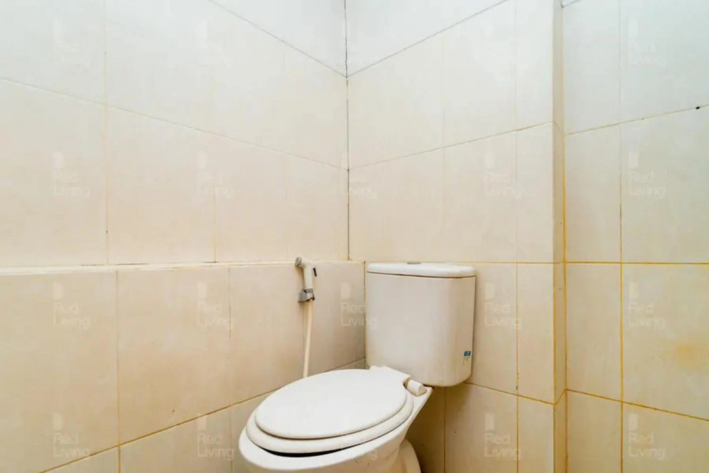 Hotel O Ciputat Near Apartment Green Lake View Ciputat