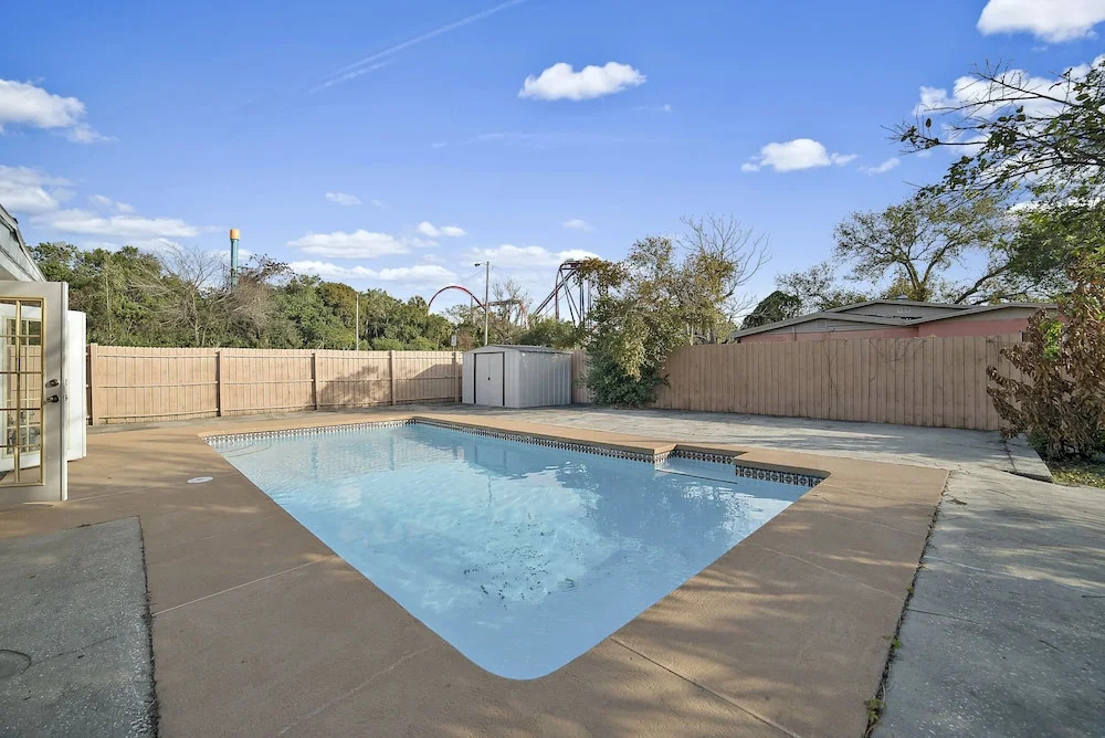 3BR House in Tampa by Tom Well IG - 2911