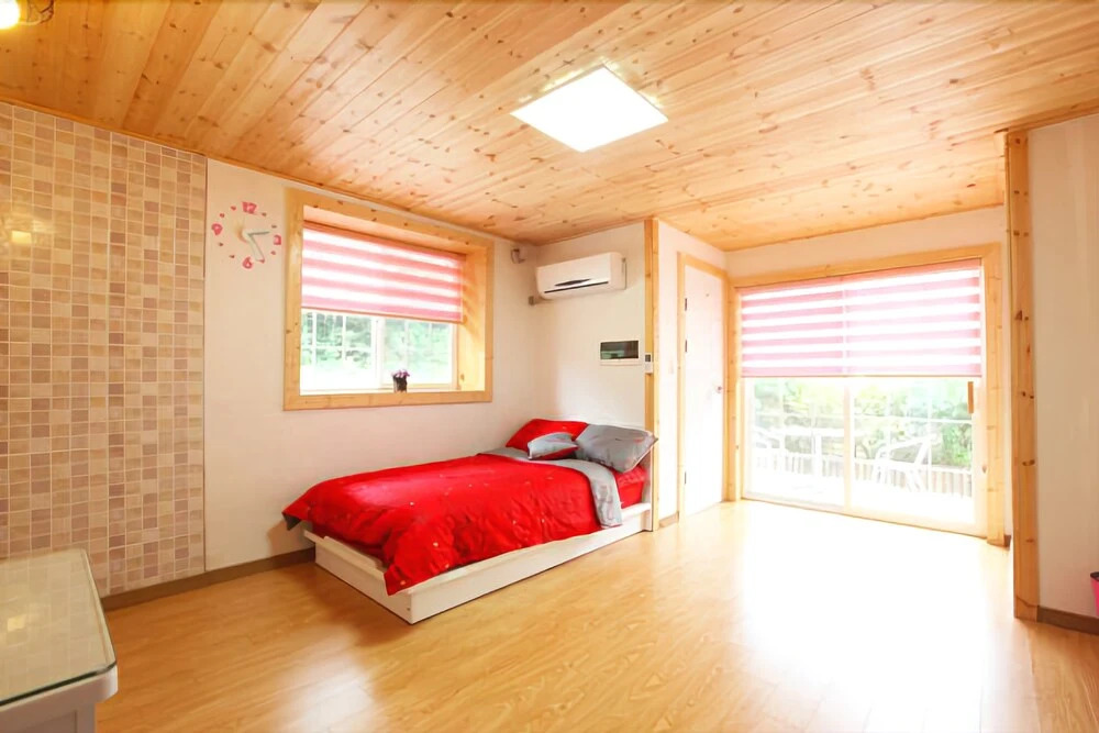 Hongcheon Valley View Pension