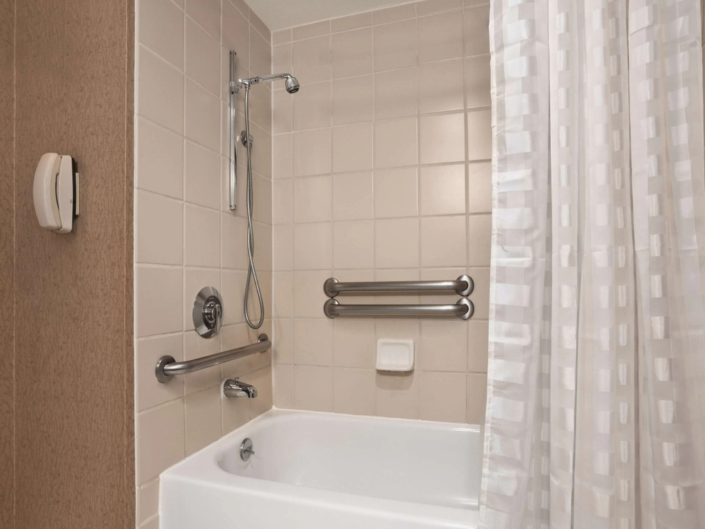 Embassy Suites by Hilton Dallas Near the Galleria