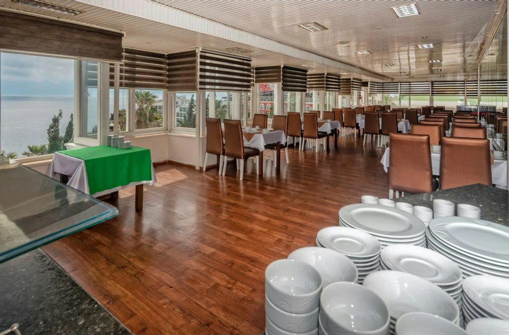 Royal City Hotel