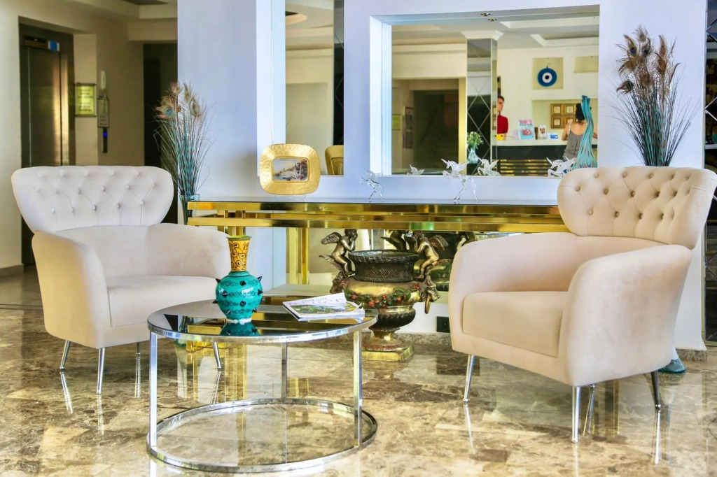 Sertil Deluxe Tropical Suites