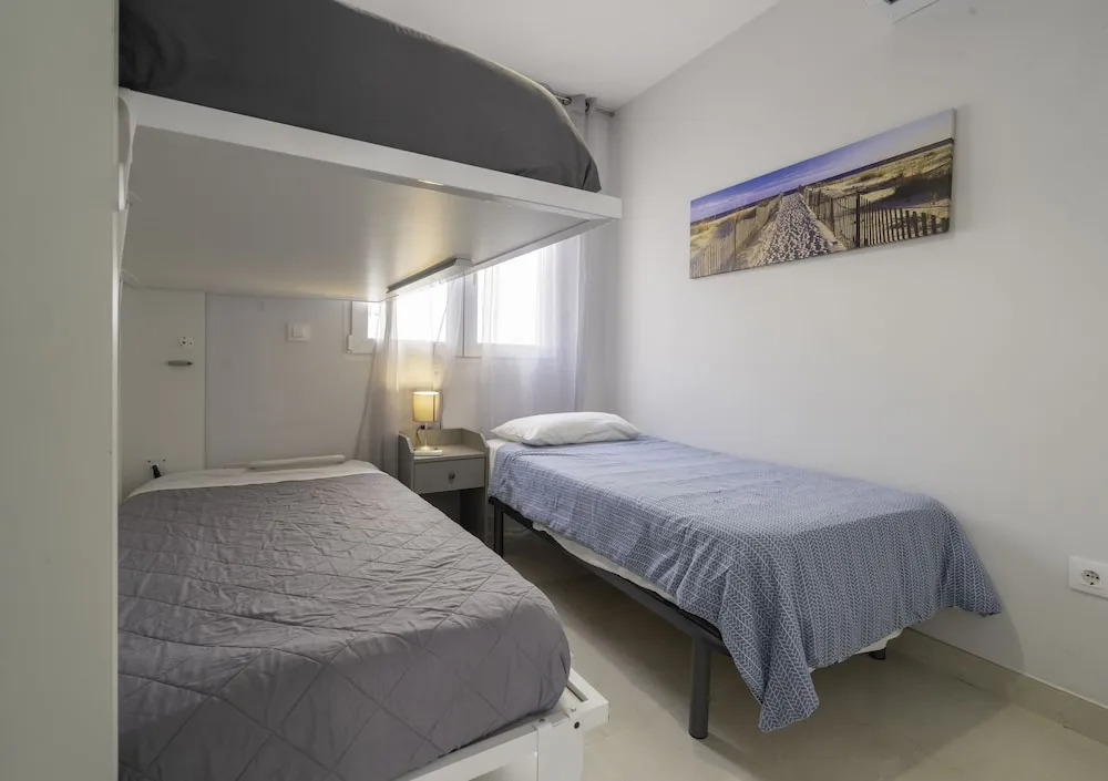 Apartamentos Castillo by Sur Suites