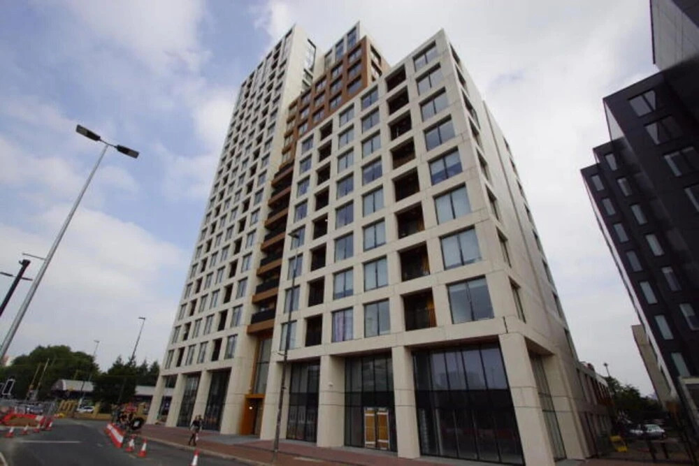 Brand new Luxury 2-bed Flat With Stunning Views