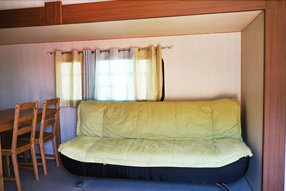 Gimhae Le Monde Caravan