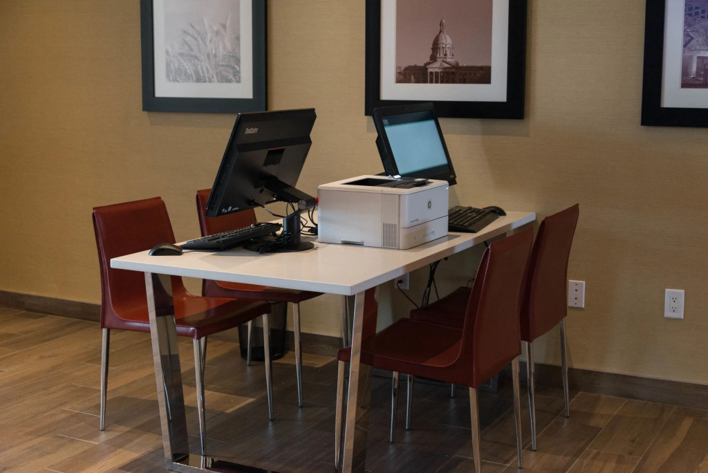 Four Points by Sheraton Sherwood Park
