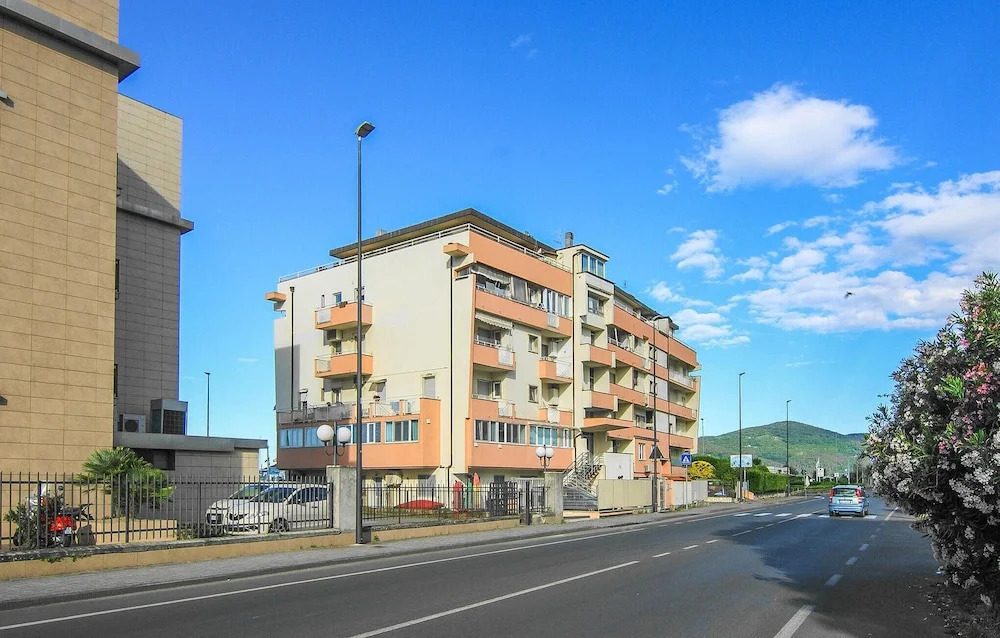 Awesome Apartment in Marinella di Sarzana With Wifi and 2 Bedrooms