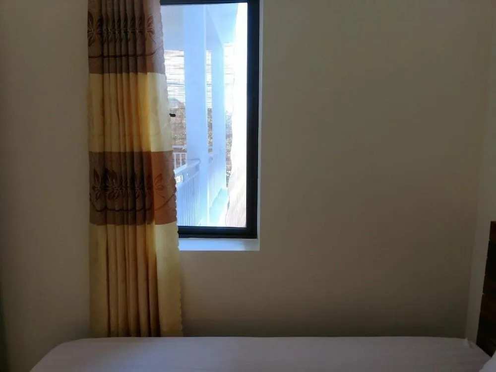 Tuyets Homestay