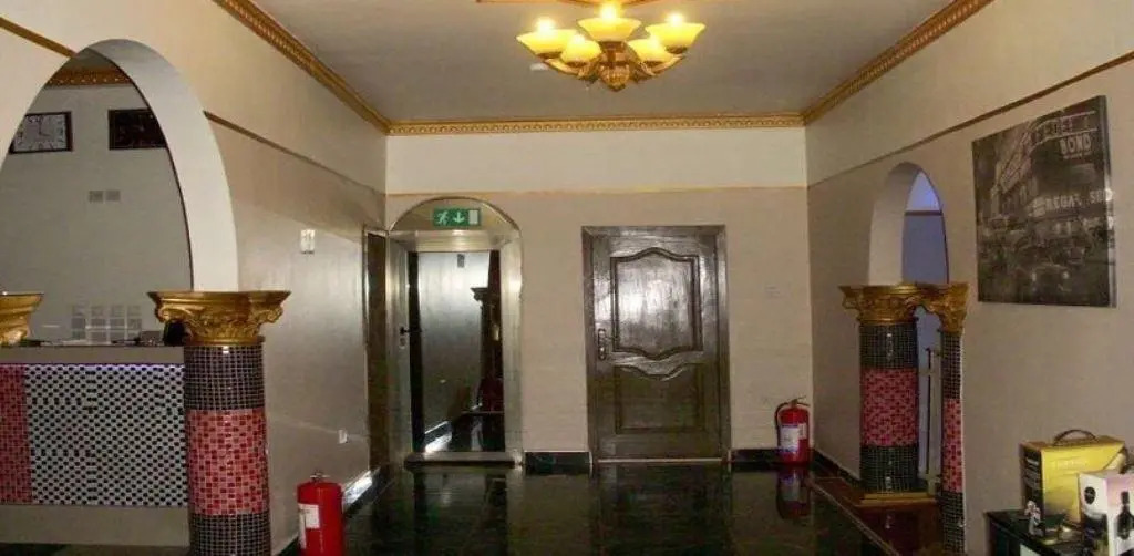 Talk Star Hotel