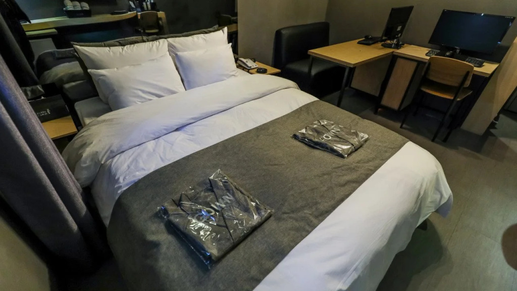 Hotel Form