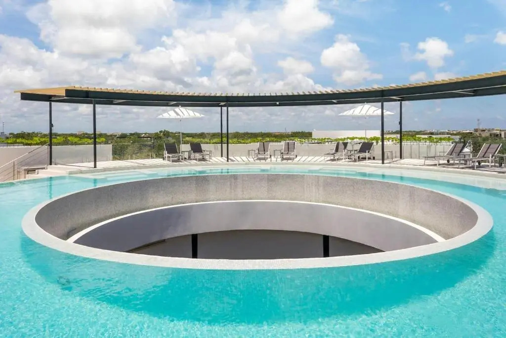 BÄAK- A205-Stylish 2BD with 360 infinity pool and sunset view WiFi
