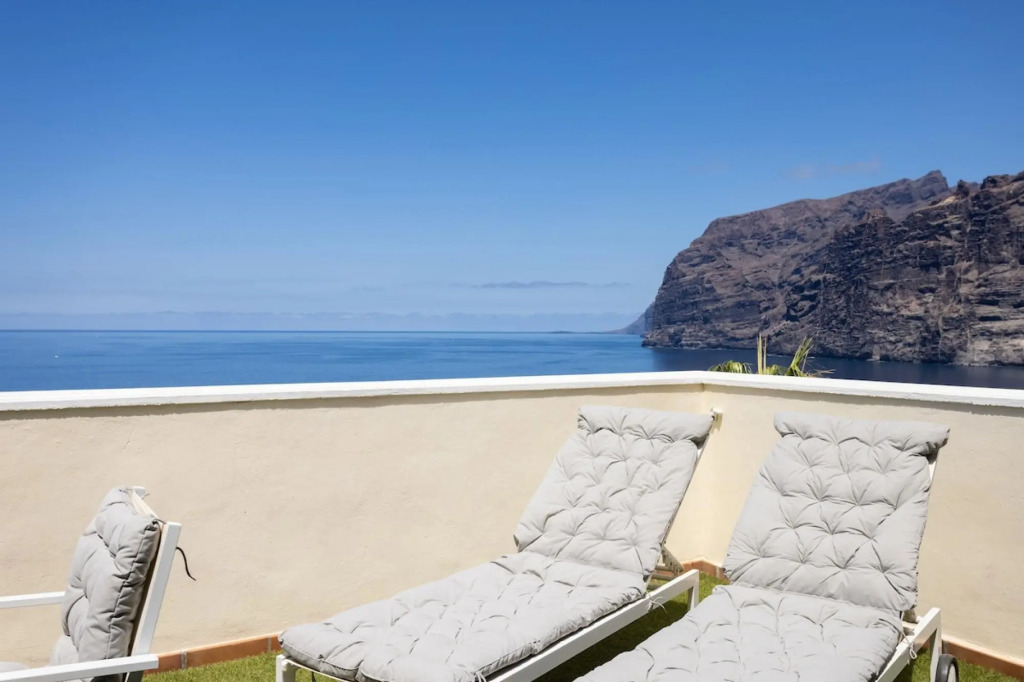 Fabuloso ático con vistas al mar by Edén Rentals