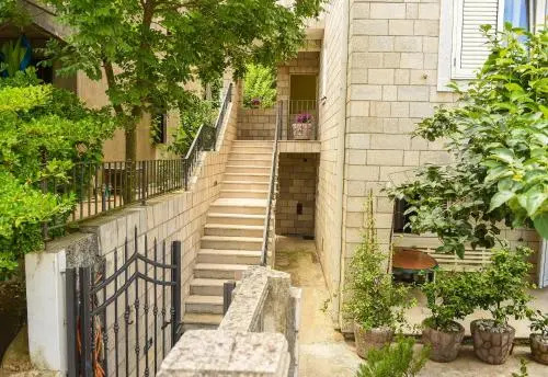 Sol Apartments