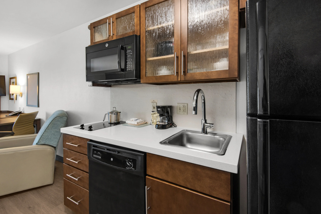 Candlewood Suites Pensacola - University Area by IHG