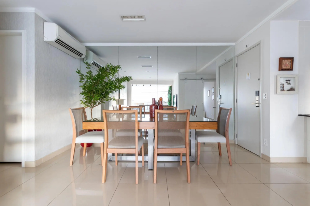 Pineapples FLAMB903 | Barra da Tijuca sleeps 6