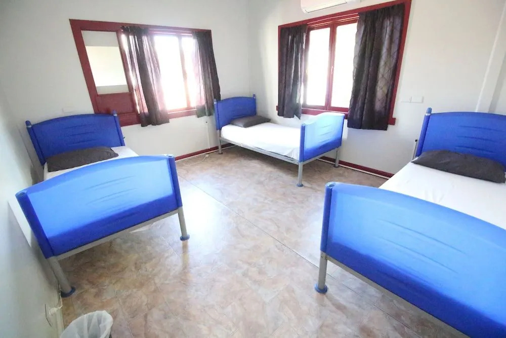 Asylum Cairns Hostel