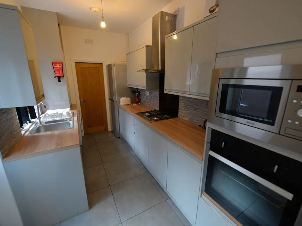 Modern Holiday Home in Coventry Near the Centre