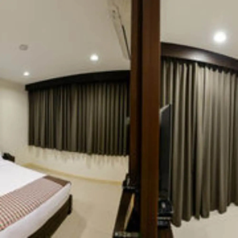 The Pad Silom Convent Serviced Apartment