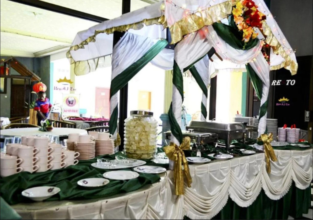 Mahkota Hotel Genteng