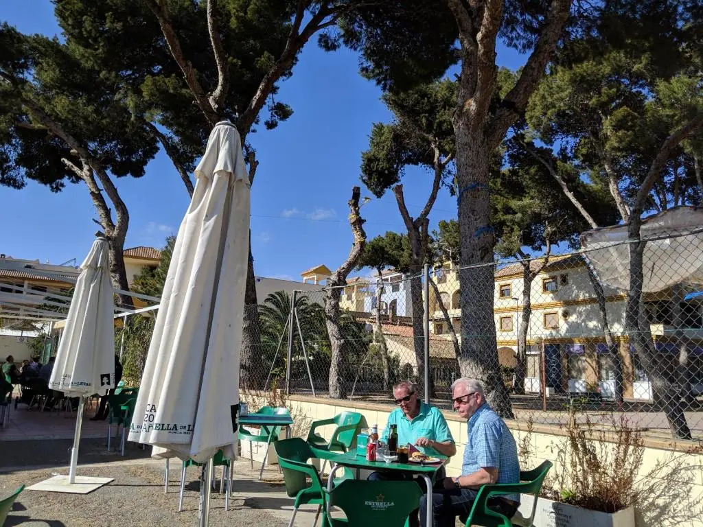 Beautiful 1 bedroom apartment in Roda, Los Alcazares. Larger than average.