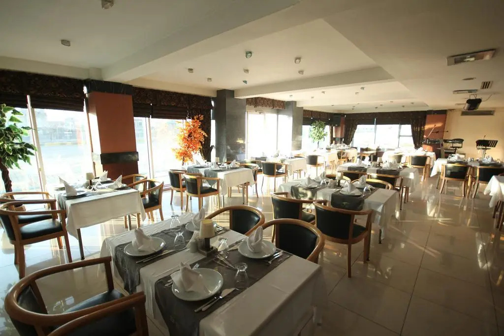 Hotel Palm City Akhisar