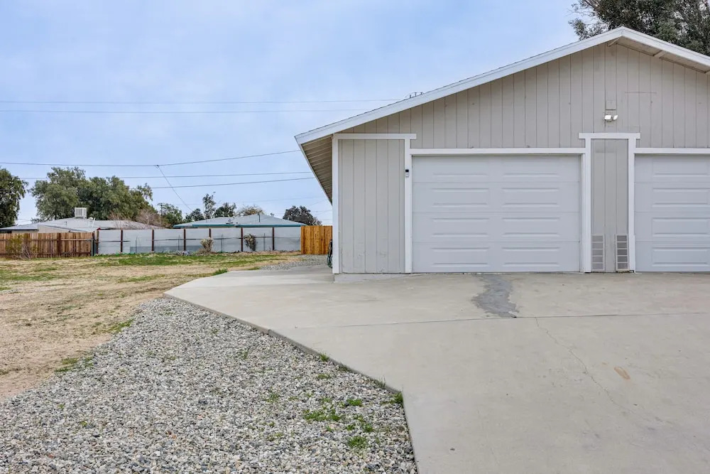 Convenient Joshua Tree Apartment Walk to Town