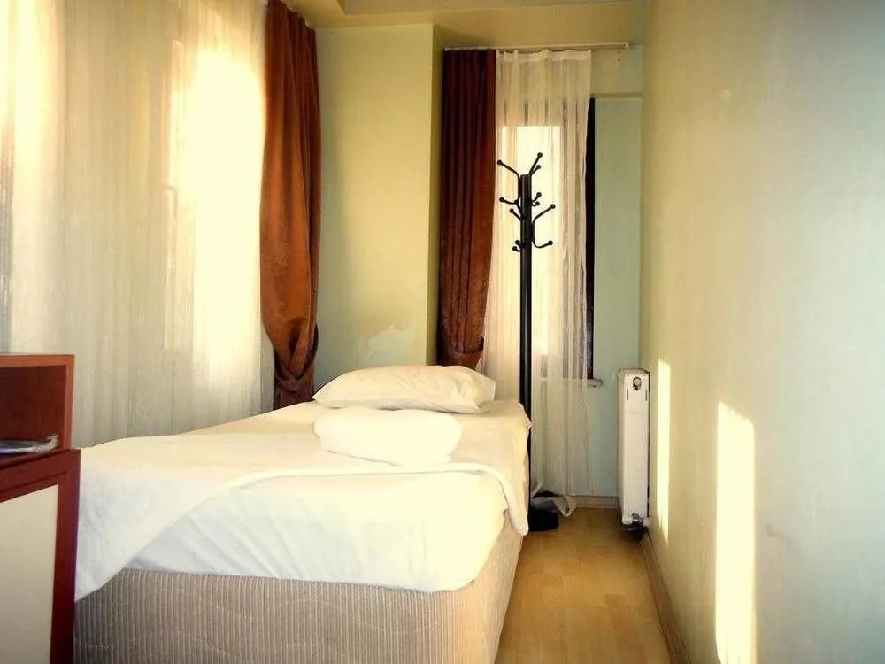 plato hotel