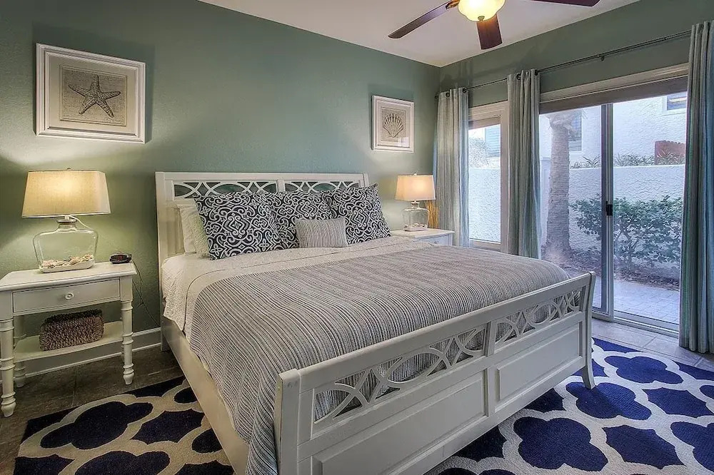 Vista Bella del Mar 5 Bedroom Holiday Home by Five Star Properties