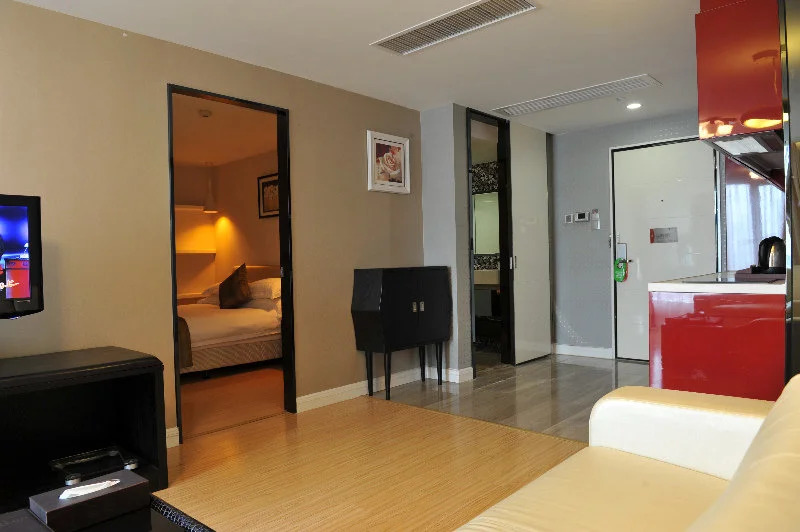 Q-City Hotel