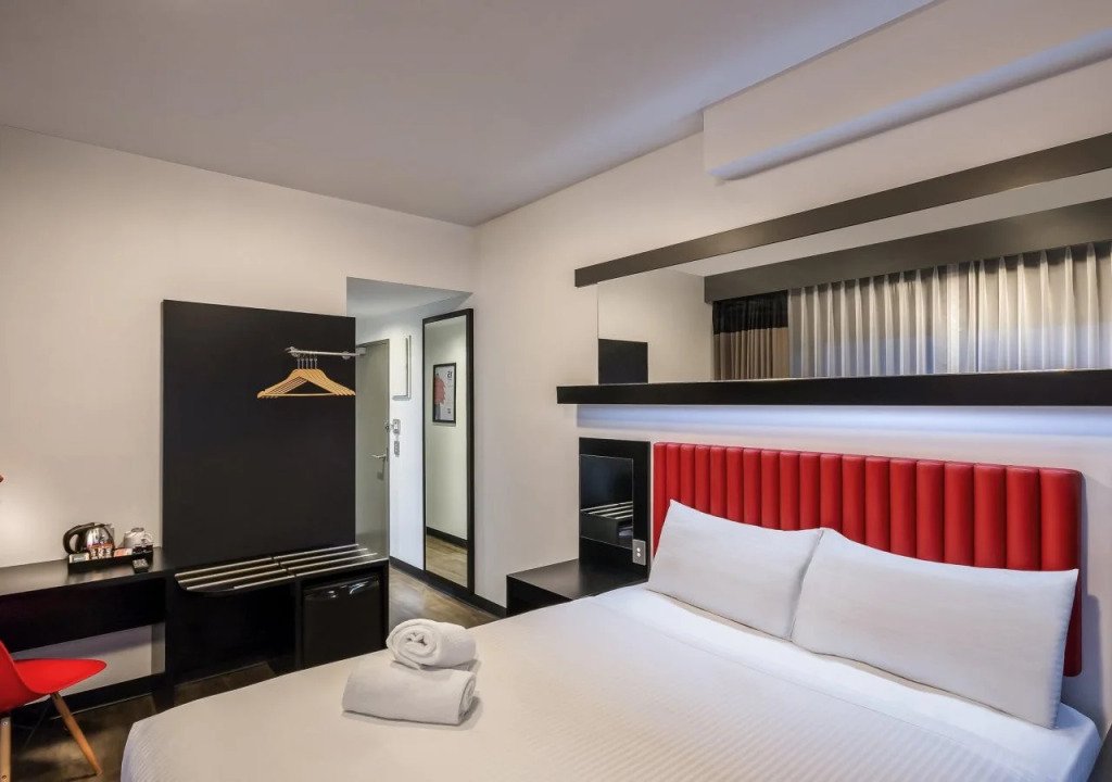 Essence Hotel Carlton