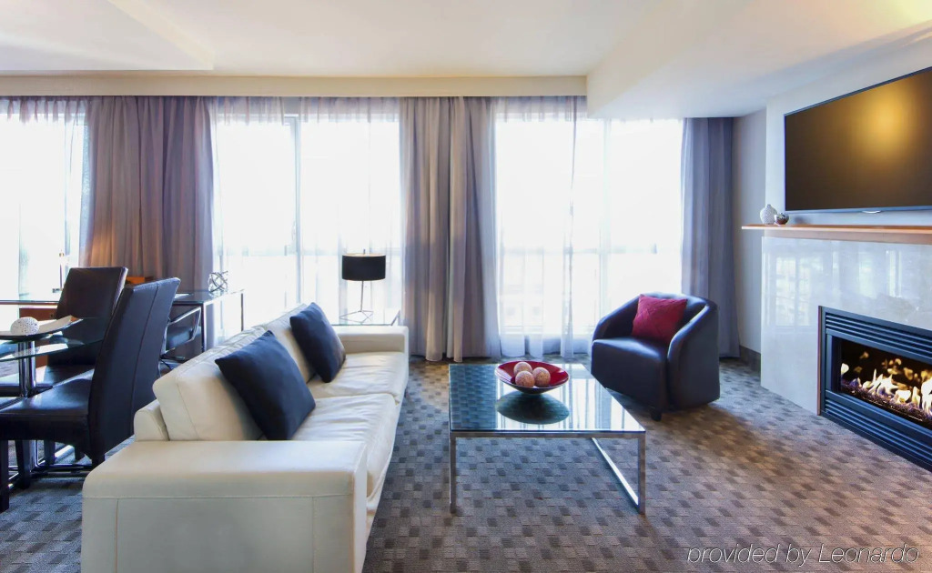 Warwick Le Crystal - Montréal