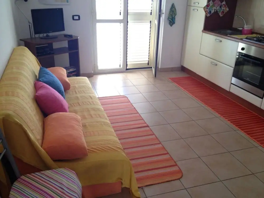 Apartment Sleeps 4 With Pool-pet & Family Friendly