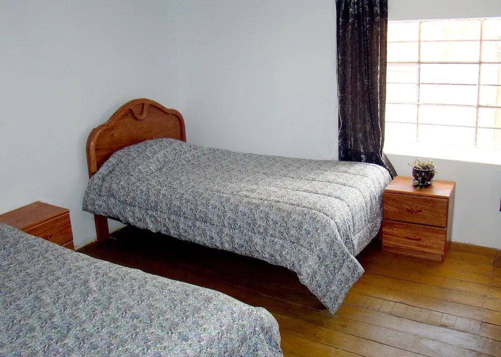 Tupackers Hostel