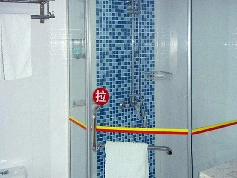 Super 8 Hotel Yizheng ShiDaiGuangChang