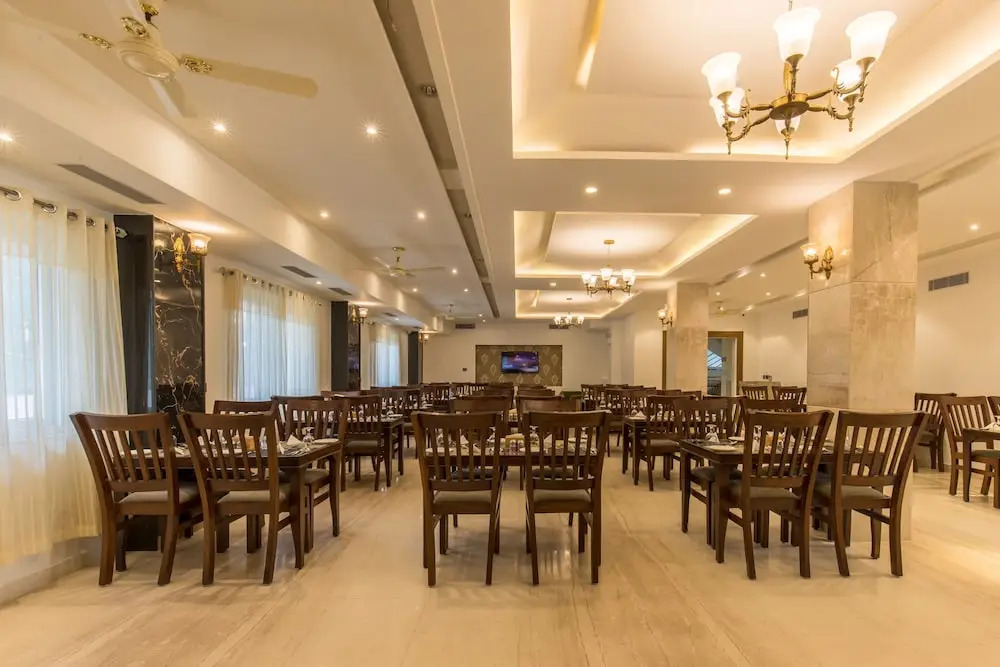 Mourya Hotel